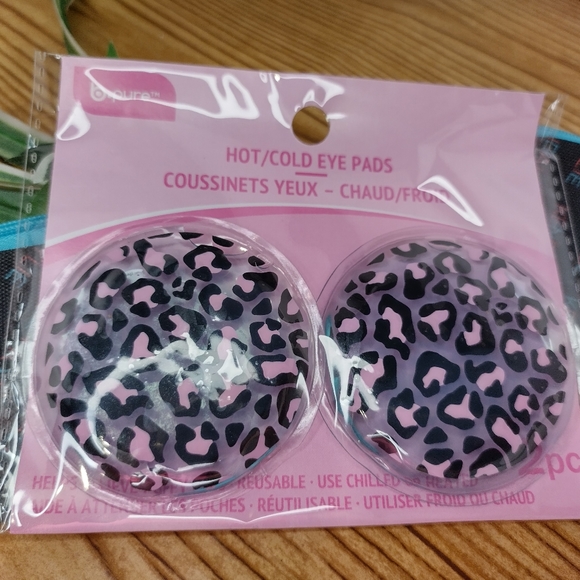 Kendall And Kylie Makeup Brush Case Bonus Cheetah Hot And Cold Eye Pads - Picture 9 of 15